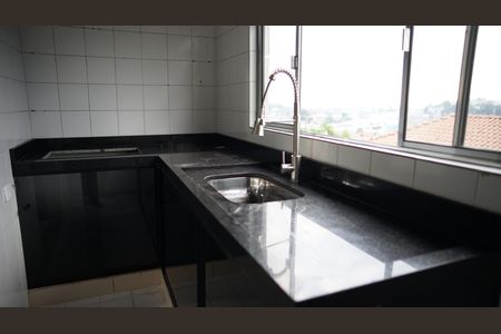 Cozinha de casa para alugar com 2 quartos, 55m² em Cidade Jardim Cumbica, Guarulhos
