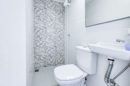 Banheiro  de kitnet/studio à venda com 1 quarto, 32m² em Centro, Rio de Janeiro