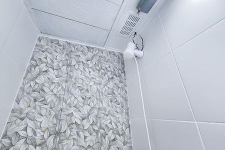 Banheiro  de kitnet/studio à venda com 1 quarto, 32m² em Centro, Rio de Janeiro