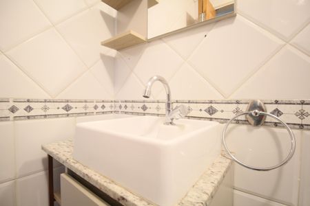 Banheiro de apartamento para alugar com 1 quarto, 38m² em Vila Morumbi, São Paulo