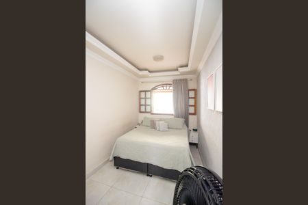 Casa à venda com 280m², 4 quartos e 3 vagas Casa à venda com 280m², 4 quartos e 3 vagasQuarto 3