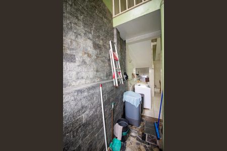 Casa à venda com 280m², 4 quartos e 3 vagas Casa à venda com 280m², 4 quartos e 3 vagasÁrea de Serviço