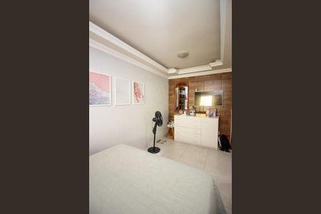 Casa à venda com 280m², 4 quartos e 3 vagas Casa à venda com 280m², 4 quartos e 3 vagasQuarto 3