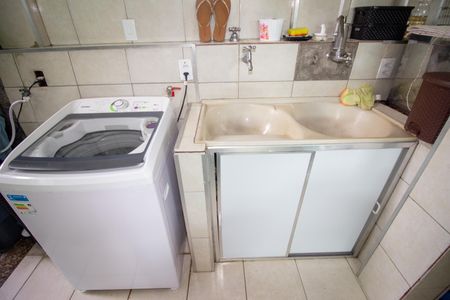 Casa à venda com 280m², 4 quartos e 3 vagas Casa à venda com 280m², 4 quartos e 3 vagasÁrea de Serviço
