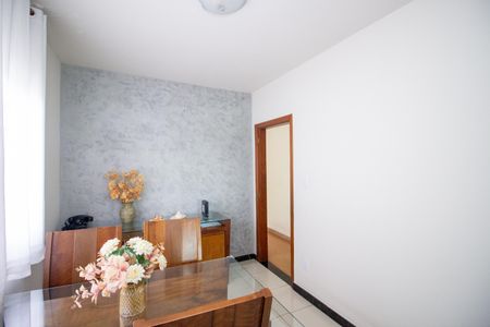 Casa à venda com 280m², 4 quartos e 3 vagas Casa à venda com 280m², 4 quartos e 3 vagasCozinha
