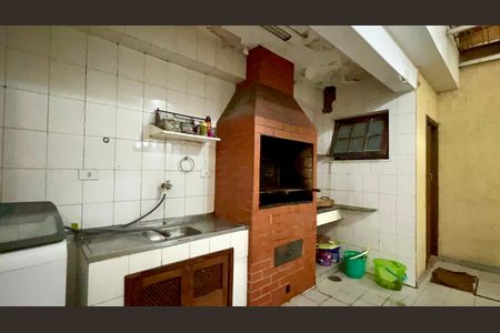 Casa para alugar com 100m², 3 quartos e 2 vagas Casa para alugar com 100m², 3 quartos e 2 vagasChurrasqueira