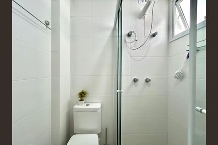 Apartamento para alugar com 63m², 2 quartos e 2 vagasBanheiro social 