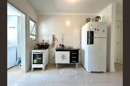 Apartamento para alugar com 63m², 2 quartos e 2 vagasCozinha 