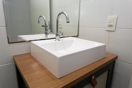 Apartamento à venda com 58m², 2 quartos e 1 vagaBanheiro Social