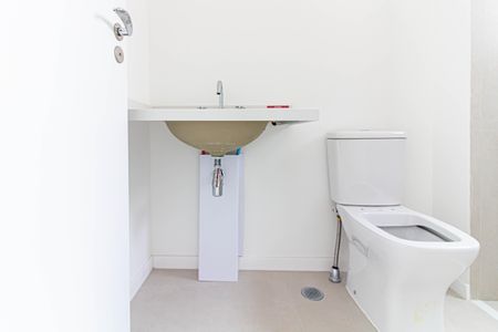 Apartamento à venda com 88m², 2 quartos e 1 vaga Apartamento à venda com 88m², 2 quartos e 1 vagaBanheiro da Suíte 2