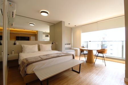 Sala/Quarto de kitnet/studio para alugar com 1 quarto, 29m² em Itaim Bibi, São Paulo