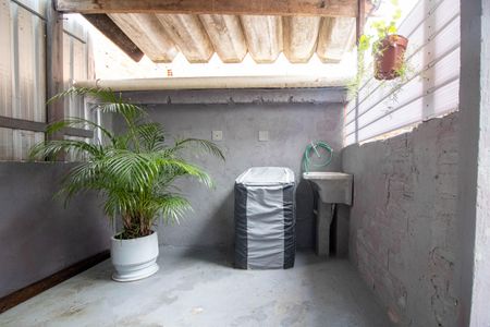 Casa para alugar com 70m², 2 quartos e sem vagaÁrea de Serviço