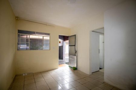 Sala  de casa para alugar com 2 quartos, 70m² em Parque Pinheiros, Taboão da Serra