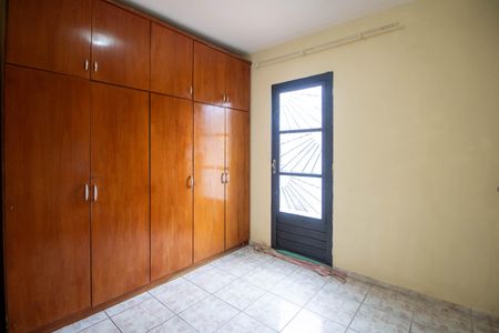 Casa para alugar com 80m², 2 quartos e 1 vagaQuarto 
