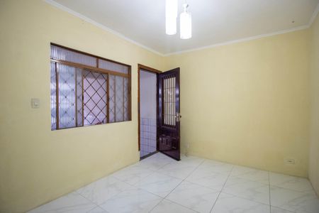 Sala de casa para alugar com 2 quartos, 80m² em Parque Pinheiros, Taboão da Serra