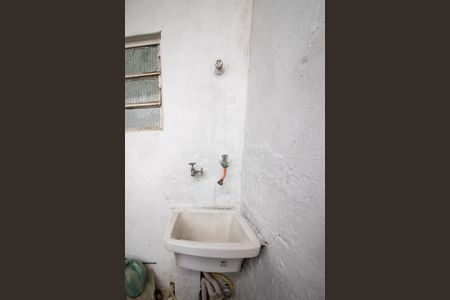 Casa para alugar com 80m², 2 quartos e 1 vagaÁrea de Serviço