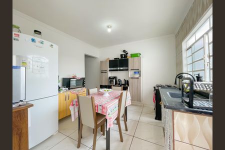 Casa à venda com 126m², 3 quartos e 2 vagas Casa à venda com 126m², 3 quartos e 2 vagasCozinha (Casa 2)