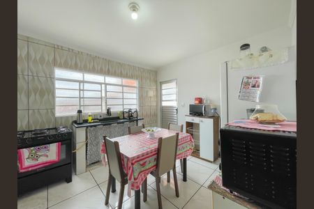 Casa à venda com 126m², 3 quartos e 2 vagas Casa à venda com 126m², 3 quartos e 2 vagasCozinha (Casa 2)