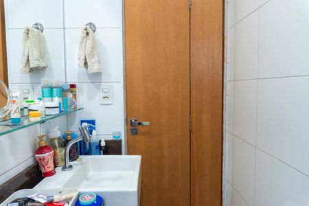 Casa à venda com 180m², 3 quartos e 3 vagasBanheiro da Suíte