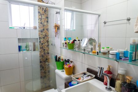 Casa à venda com 180m², 3 quartos e 3 vagasBanheiro da Suíte