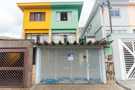 Casa à venda com 180m², 3 quartos e 3 vagasFachada
