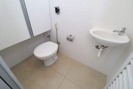 Apartamento para alugar com 97m², 3 quartos e 2 vagasBanheiro de serviço