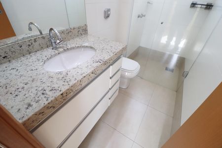 Apartamento para alugar com 97m², 3 quartos e 2 vagasBanheiro do Quarto 3