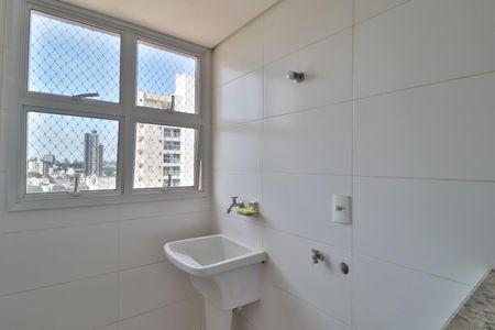 Apartamento para alugar com 97m², 3 quartos e 2 vagasCozinha e Área de Serviço