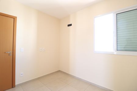 Quarto 1 de apartamento para alugar com 3 quartos, 97m² em Copacabana, Uberlândia