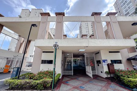 Apartamento à venda com 55m², 2 quartos e 1 vagaFachada - Plaquinha