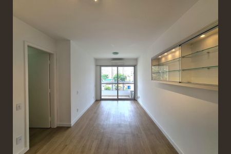 Apartamento para alugar com 80m², 2 quartos e 2 vagas