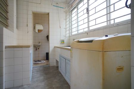 Apartamento à venda com 138m², 3 quartos e 1 vagaÁrea  de serviço 