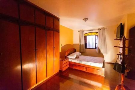 Casa à venda com 4 quartos, 230m² em Bairro dos Casa, São Bernardo do Campo