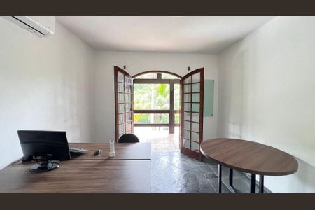 Casa à venda com 3 quartos, 224m² em Vila Progresso, Niterói