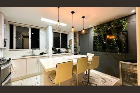 Apartamento à venda com 4 quartos, 110m² em Buritis, Belo Horizonte