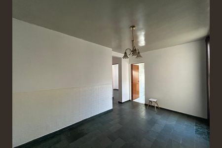 Apartamento à venda com 2 quartos, 49m² em Camargos, Belo Horizonte