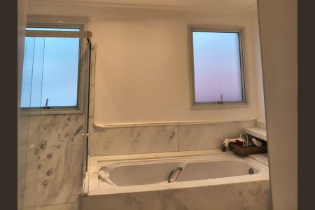 Casa à venda com 5 quartos, 665m² em Indianópolis, São Paulo