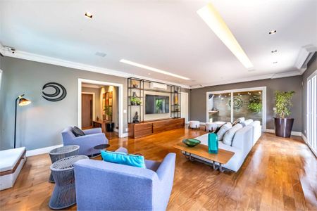 Casa à venda com 4 quartos, 334m² em Santo Amaro, São Paulo