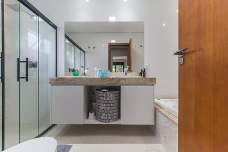 Casa de condomínio para alugar com 300m², 4 quartos e 4 vagasBanheiro da Suíte 1