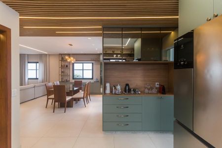 Casa de condomínio para alugar com 300m², 4 quartos e 4 vagasCozinha