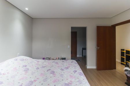 Casa de condomínio para alugar com 300m², 4 quartos e 4 vagasQuarto 1 - Suíte 1