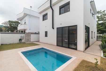 Casa de condomínio para alugar com 300m², 4 quartos e 4 vagasPiscina/Quintal