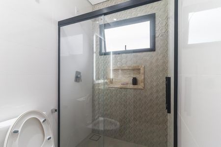 Casa de condomínio para alugar com 300m², 4 quartos e 4 vagasBanheiro da Suíte 2