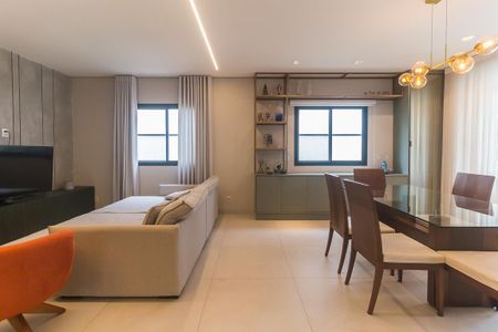 Casa de condomínio para alugar com 300m², 4 quartos e 4 vagasSala