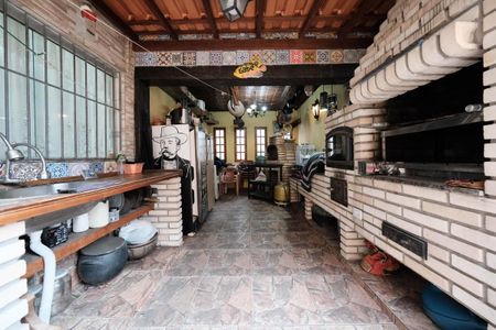 Casa para alugar com 300m², 8 quartos e 3 vagasÁrea externa