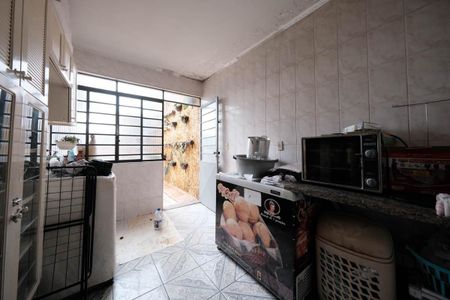 Casa para alugar com 300m², 8 quartos e 3 vagasCozinha e Área de Serviço