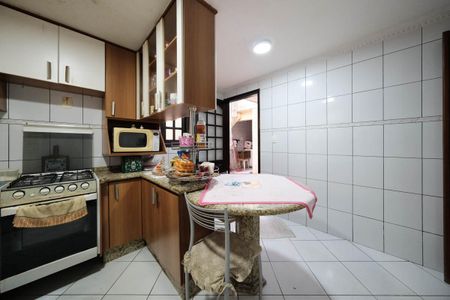 Casa para alugar com 300m², 8 quartos e 3 vagasSala/Cozinha