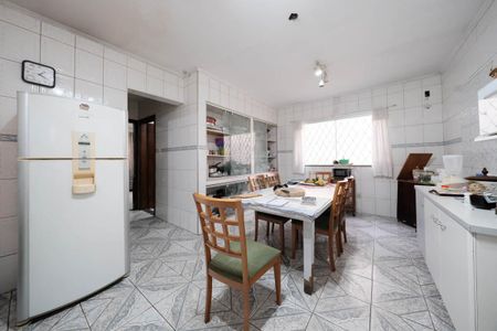 Casa para alugar com 300m², 8 quartos e 3 vagasCozinha e Área de Serviço