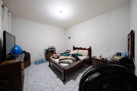 Casa para alugar com 300m², 8 quartos e 3 vagasQuarto 1