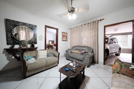 Sala de casa para alugar com 8 quartos, 300m² em Jardim de Lorenzo, São Paulo